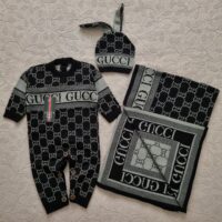 ست بافت نوزادی 3 تیکه طرح گوچی Gucci مشکی طوسی ترک