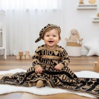 ست بافت نوزادی 3 تیکه طرح میو miu مشکی شتری ترک